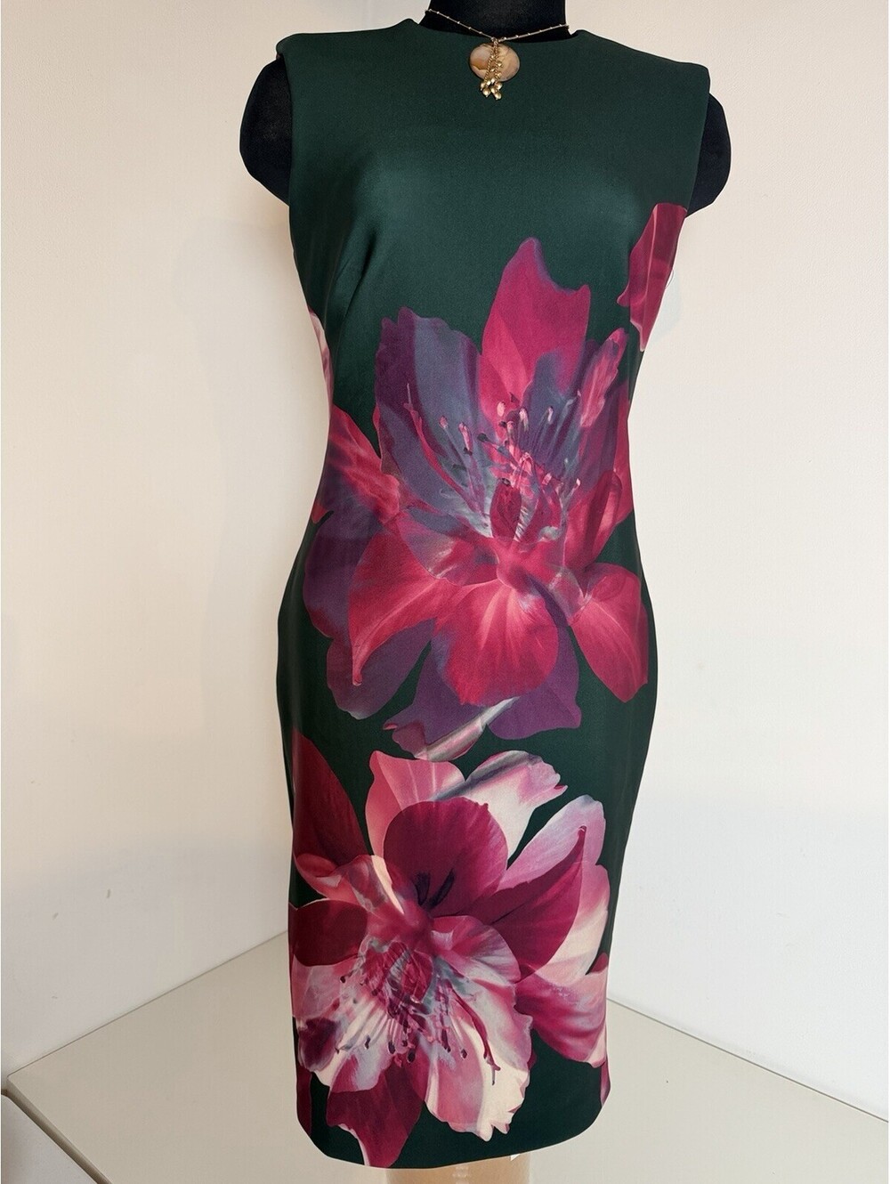 CALVIN KLEIN $134 Crepe Stretch Sleeveless "Painted" Floral Sheath Dress Size 4